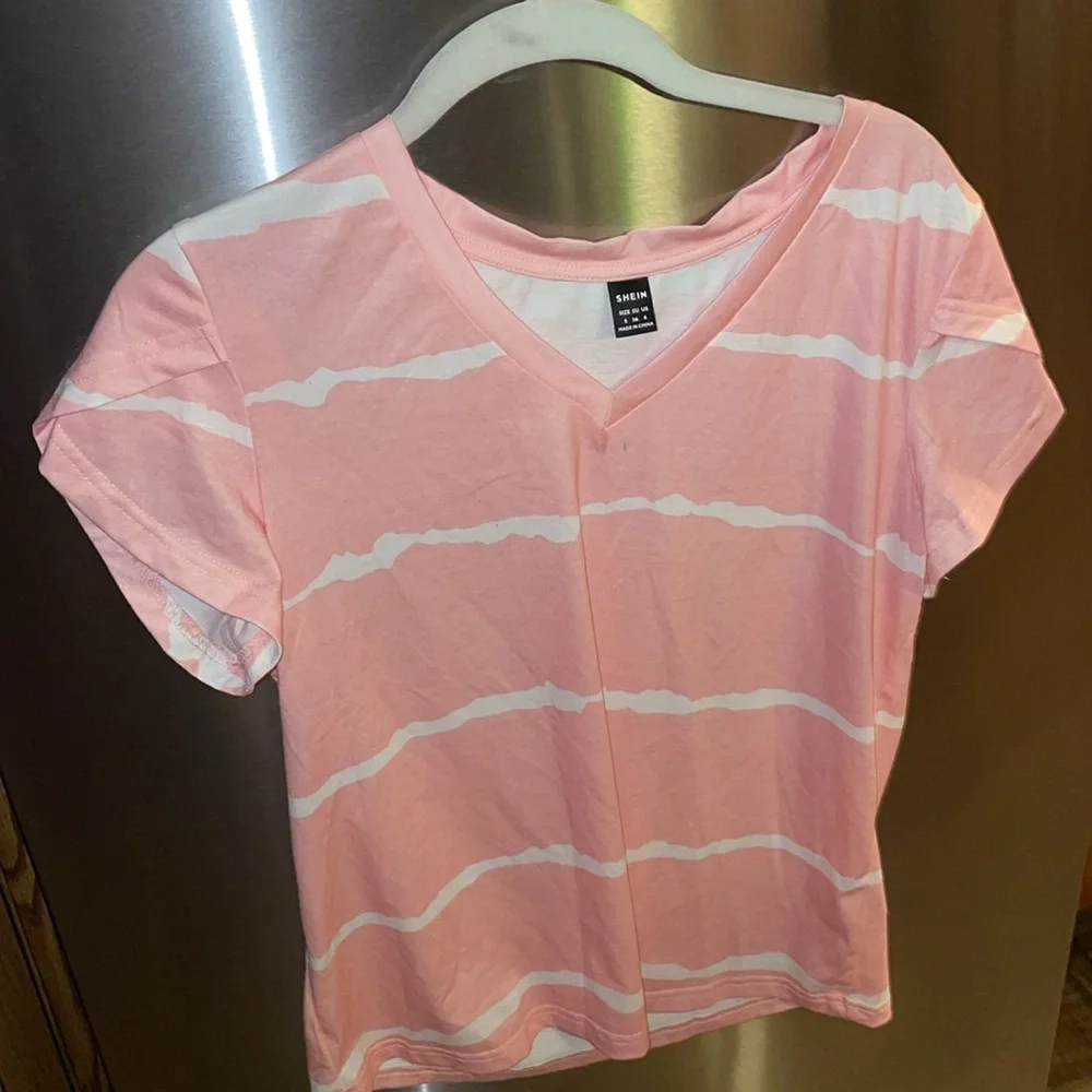 SHEIN Pink & White Top 🌸🤍🌸🤍 - Picture 6 of 12